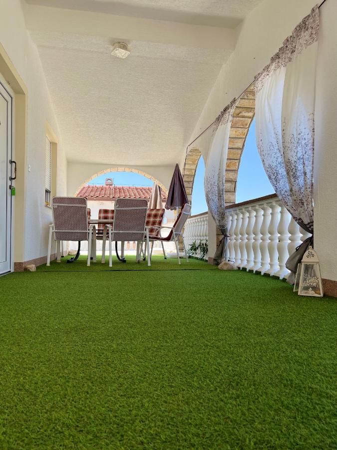 Apartman Tunja Vir Exterior foto